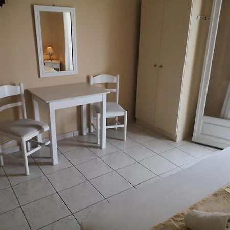 Sea And Sun Erato Lägenhet