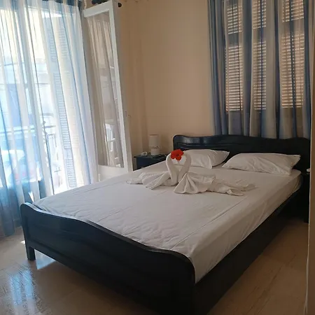 Sea And Sun Erato Lägenhet *